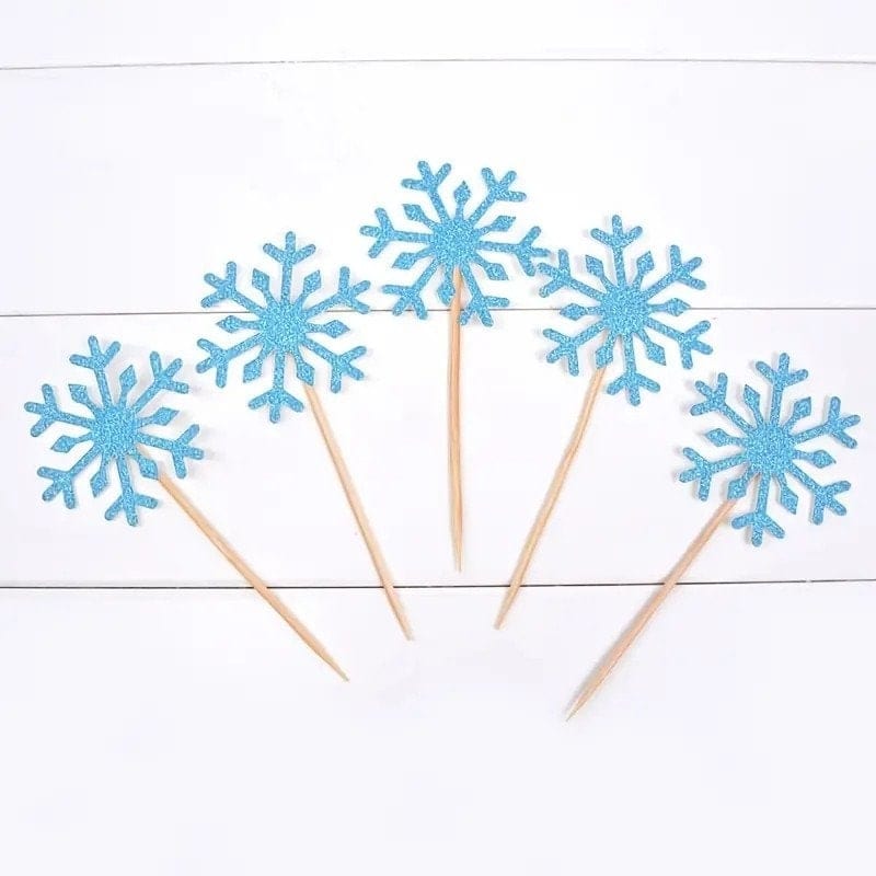 Snowflake Delights: Cake Inserts for Festive Baking Decor