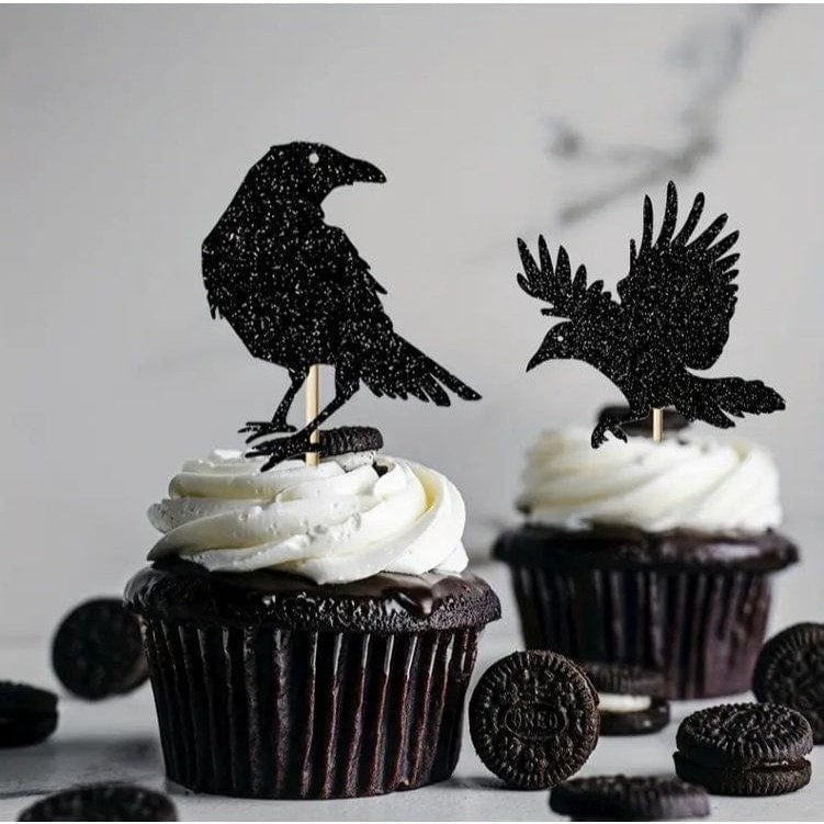 Sparkling Black Crow Cake Topper: Ideal for Halloween Delights